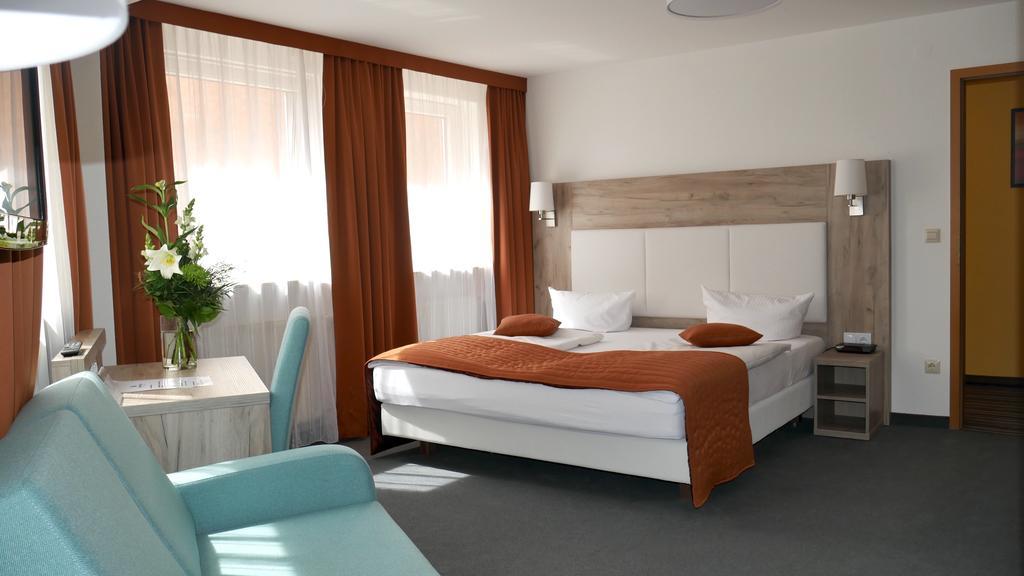 Komfort Hotel Ludwigsburg Kültér fotó