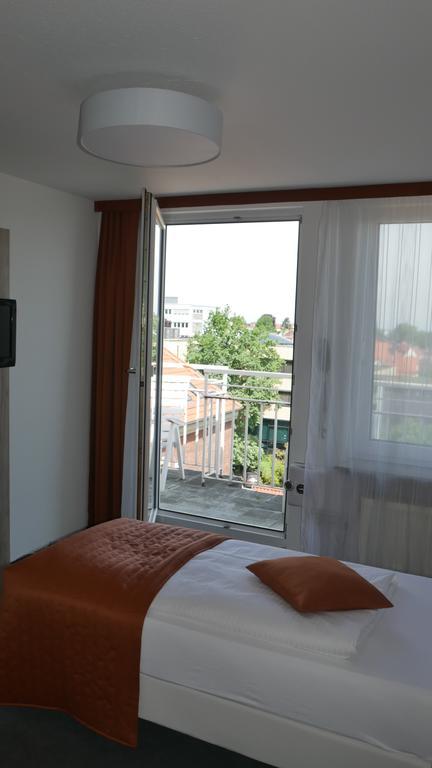 Komfort Hotel Ludwigsburg Kültér fotó